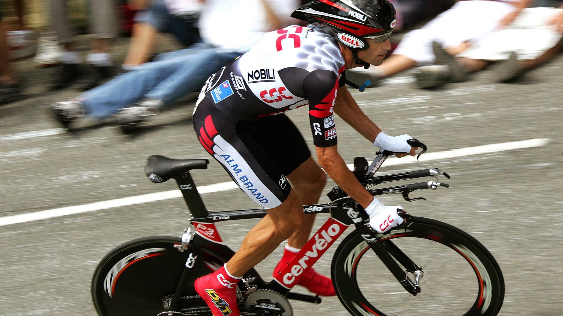 爱游戏体育官方网站-“燃烧你的激情：每一圈都令人激动不已”，燃烧的激情是什么意思